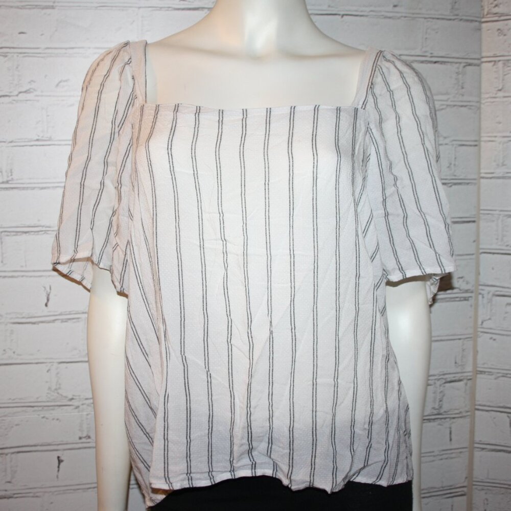 🤍🌫️📎 A New Day Striped Blouse · Size L